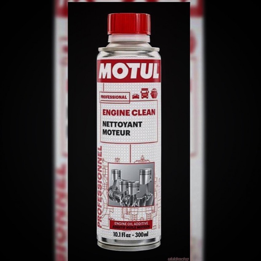 Очисник двигуна для снігоходів MOTUL ENGINE CLEAN MOTO