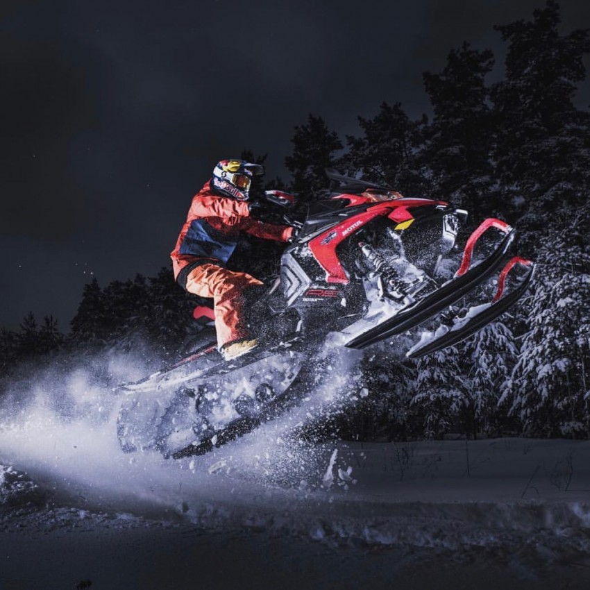 Масло для снігоходів MOTUL SNOWPOWER 2T 4 літри