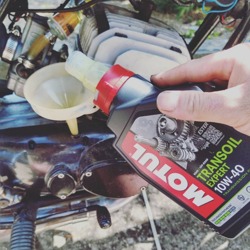 Трансмісійне масло MOTUL TRANSOIL EXPERT SAE 10W40 1 літр