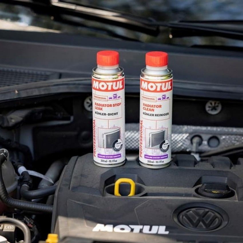 Очисник радіатора для мотоциклів MOTUL RADIATOR CLEAN 300 мл