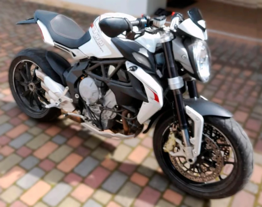 Продаж MV AGUSTA DRAGSTER 800